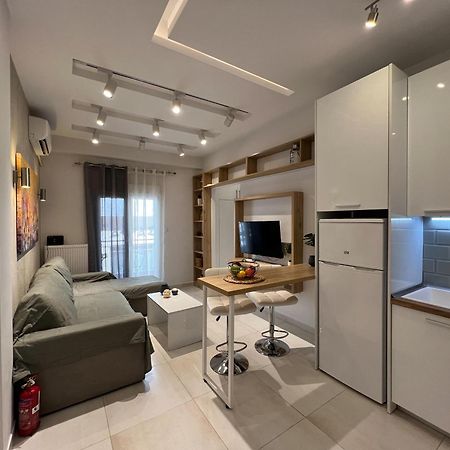 P Deluxe Suites 7 塞萨洛尼基 外观 照片
