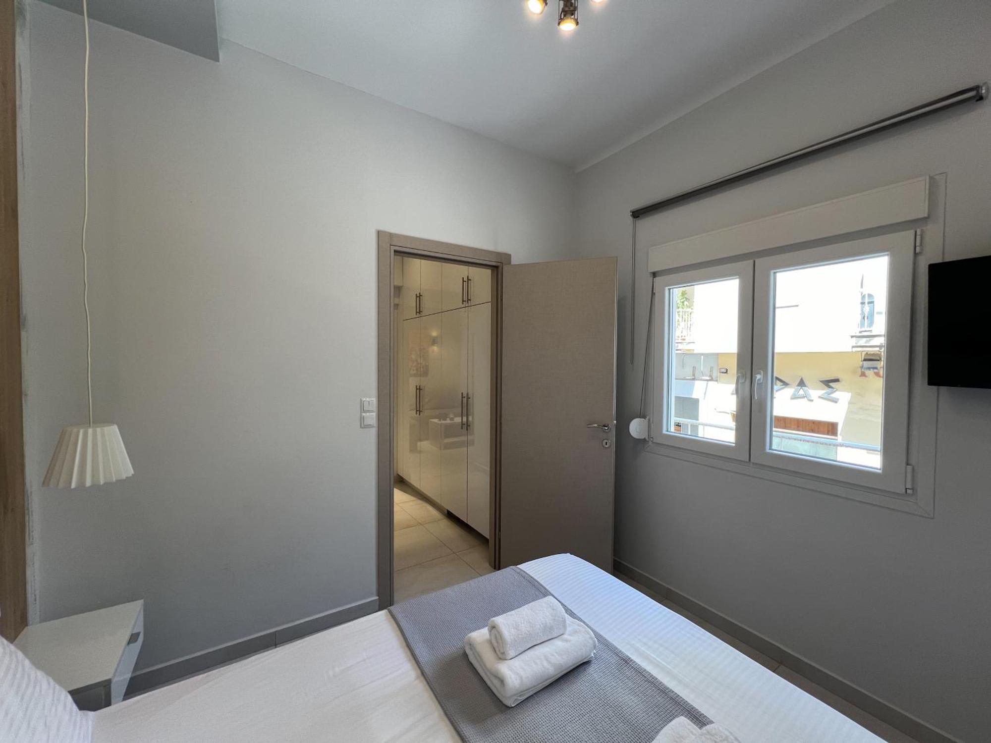 P Deluxe Suites 7 塞萨洛尼基 外观 照片