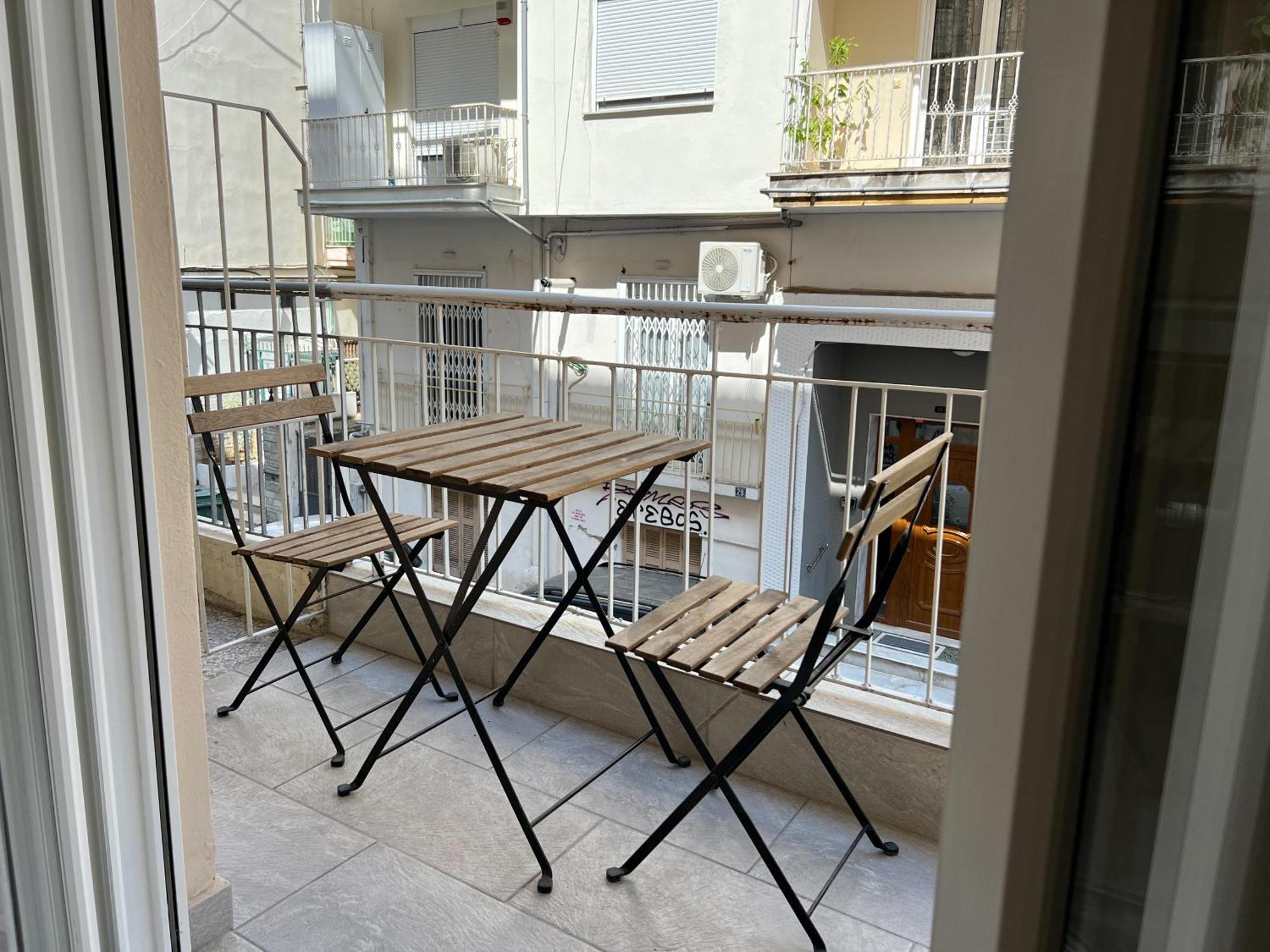 P Deluxe Suites 7 塞萨洛尼基 外观 照片