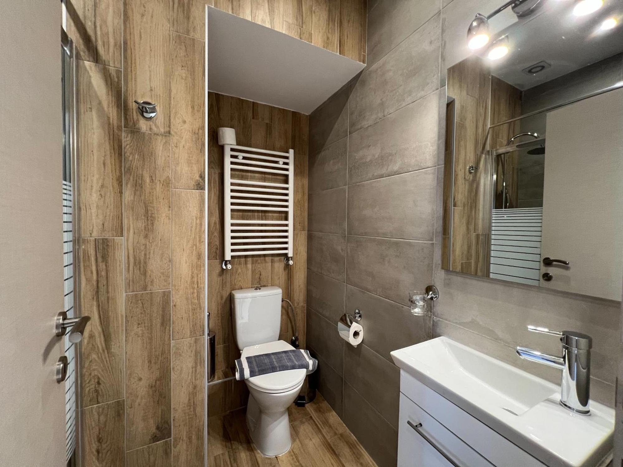 P Deluxe Suites 7 塞萨洛尼基 外观 照片