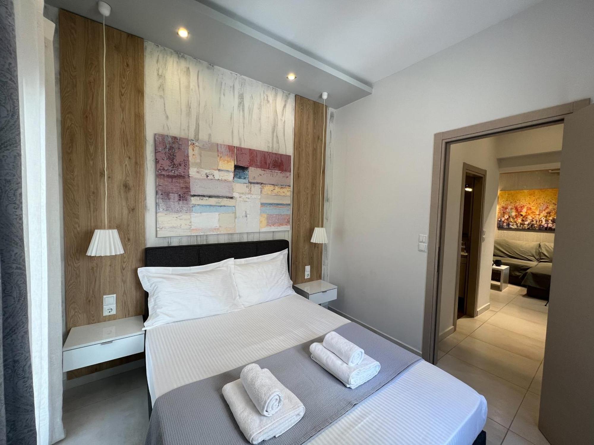 P Deluxe Suites 7 塞萨洛尼基 外观 照片